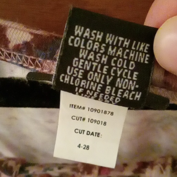 Torrid Sz2 Long Tank - Picture 3 of 5